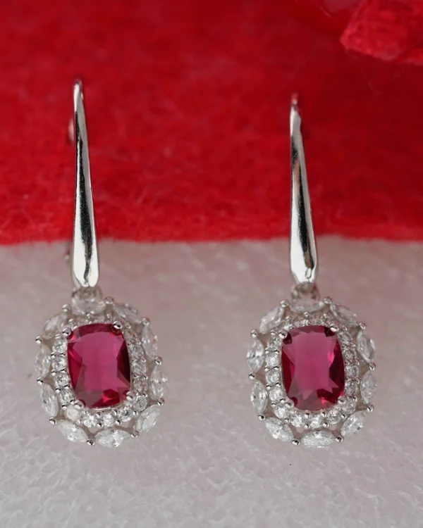 SREBRNE NAUŠNICE S CIRKONIMA (S251208-123421)