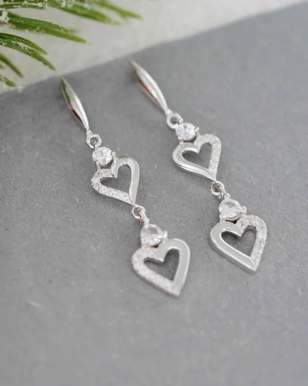 SREBRNE NAUŠNICE S CIRKONOM - SRCE (S251208-141543)