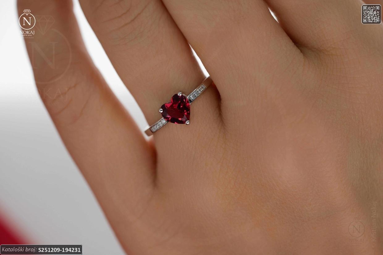 SREBRNI PRSTEN S CIRKONIMA - SRCE (S251209-194231)
