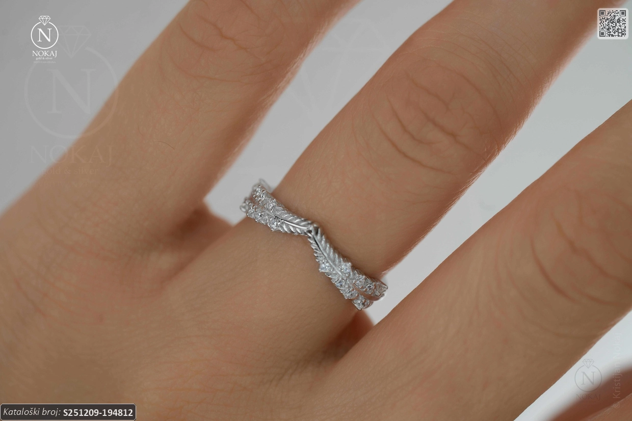 SREBRNI PRSTEN S CIRKONIMA (S251209-194812)