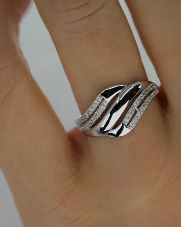 SREBRNI PRSTEN S CIRKONIMA (S251209-200300)