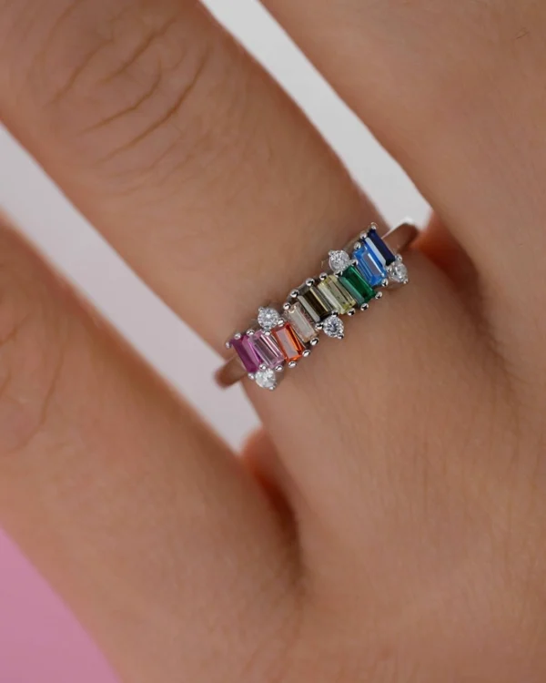 SREBRNI PRSTEN S CIRKONIMA (S251210-091457)