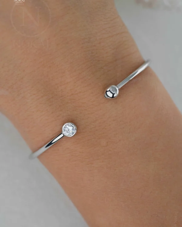 SREBRNA NARUKVICA S CIRKONOM (S251210-115050)