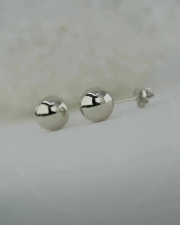 SREBRNE NAUŠNICE - KUGLICE (S251211-111256)