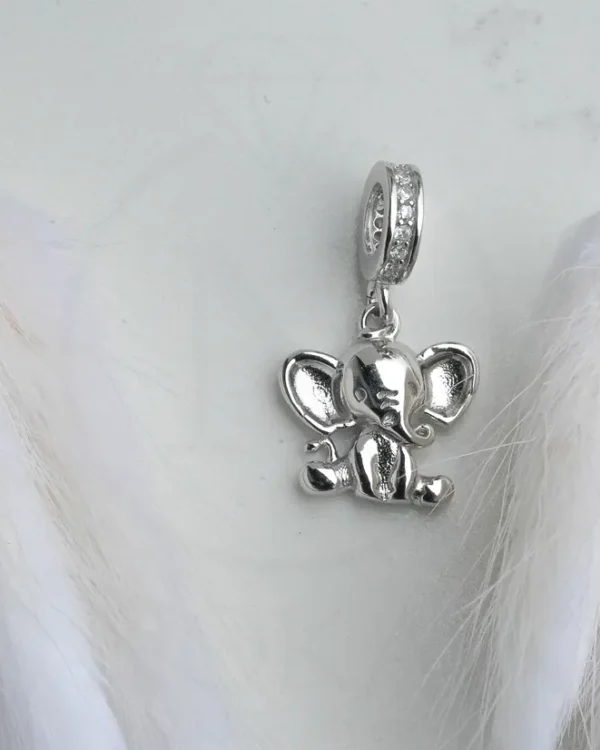 SREBRNI PRIVJESAK S CIRKONIMA - SLON (S251217-185755)