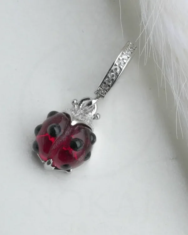 SREBRNI PRIVJESAK S CIRKONIMA - BUBAMARA (S251217-193553)