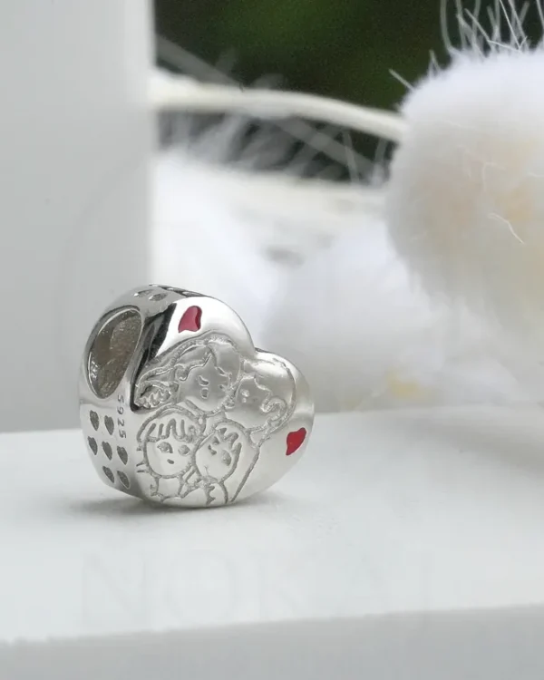 SREBRNI PRIVJESAK - MAJKA, OTAC I DIJETE (S251217-193704)