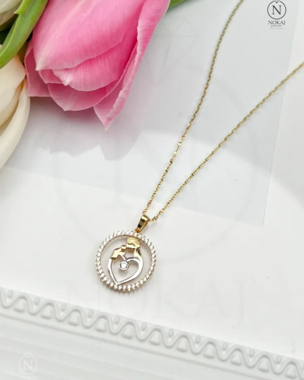 ZLATNA OGRLICA - MAJKA I DIJETE U SRCU (Z251220-155204)