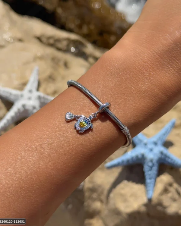 SREBRNI PRIVJESAK S CIRKONIMA - KORNJAČA (S260120-112631)