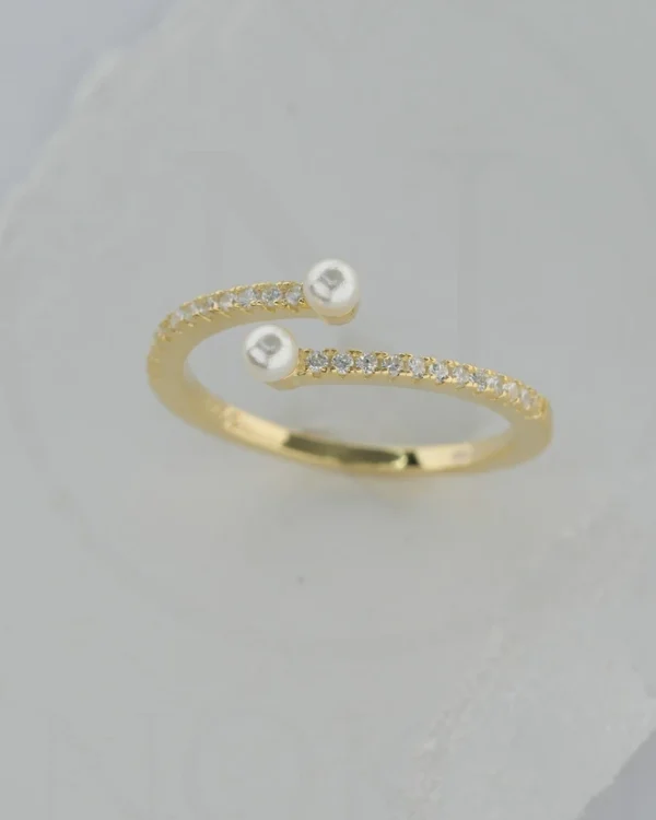 SREBRNI PRSTEN S BISEROM (S260127-163221)