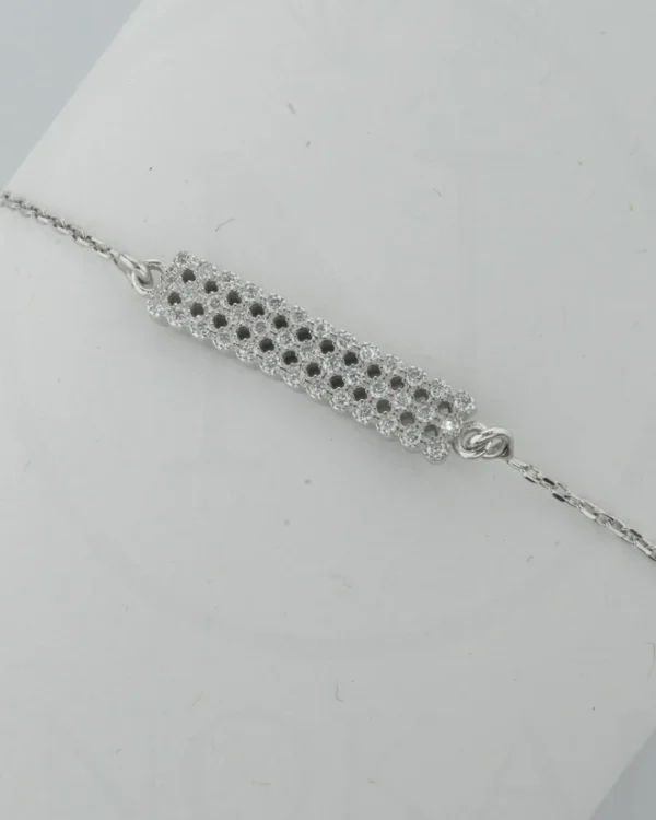 SREBRNA NARUKVICA S CIRKONOM (S260130-184552)