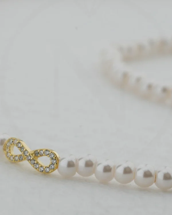 SREBRNA OGRLICA S BISERIMA - BESKONAČNOST (S260203-134755)