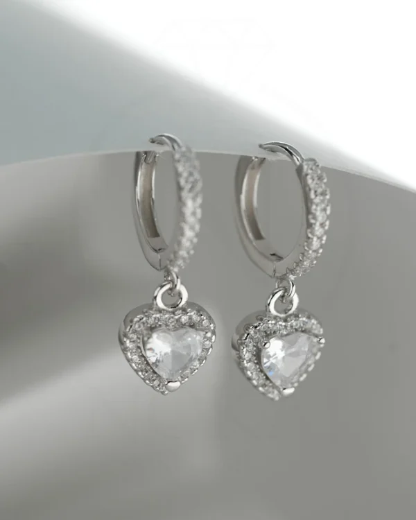 SREBRNE NAUŠNICE S CIRKONOM - SRCE (S260302-140156)
