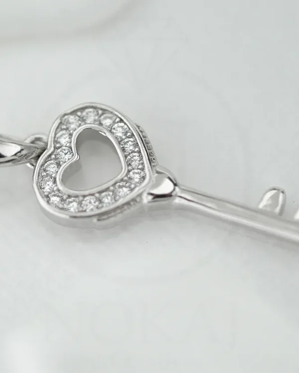 SREBRNI PRIVJESAK S CIRKONIMA - SRCE (S260309-132504)