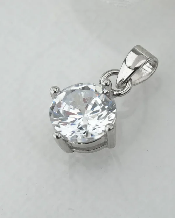 SREBRNI PRIVJESAK S CIRKONIMA (S260309-135227)