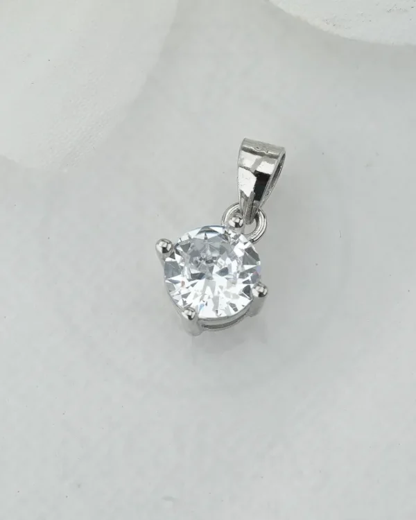 SREBRNI PRIVJESAK S CIRKONIMA (S260309-135304)