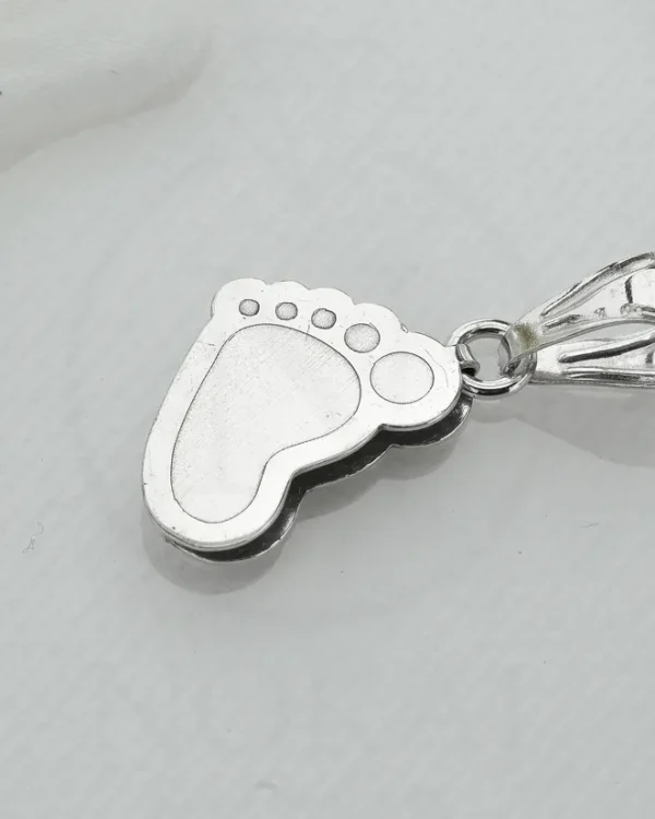 SREBRNI PRIVJESAK S CIRKONOM - DJEČJA STOPALA (S260309-162320)