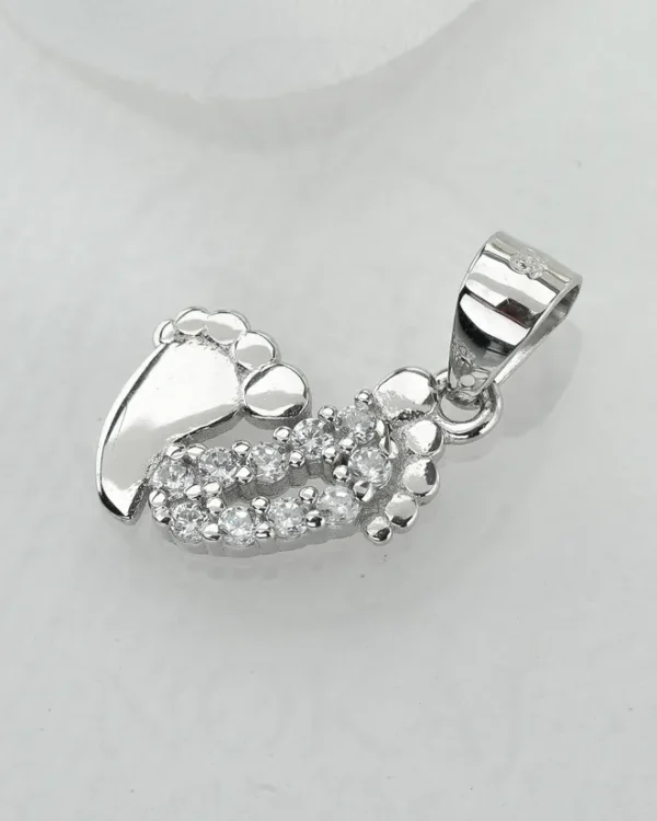 SREBRNI PRIVJESAK S CIRKONIMA - DJEČJA STOPALA (S260309-163428)