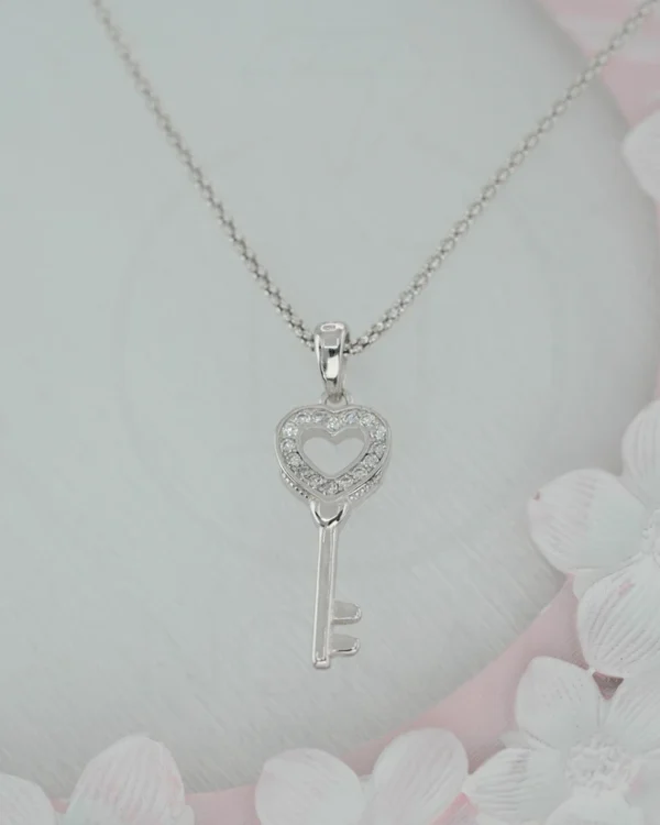 SREBRNA OGRLICA S CIRKONIMA - SRCE (S260317-140726)