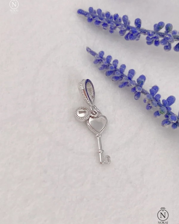 SREBRNI PRIVJESAK S CIRKONIMA - KLJUČ LJUBAVI (S260320-123633)