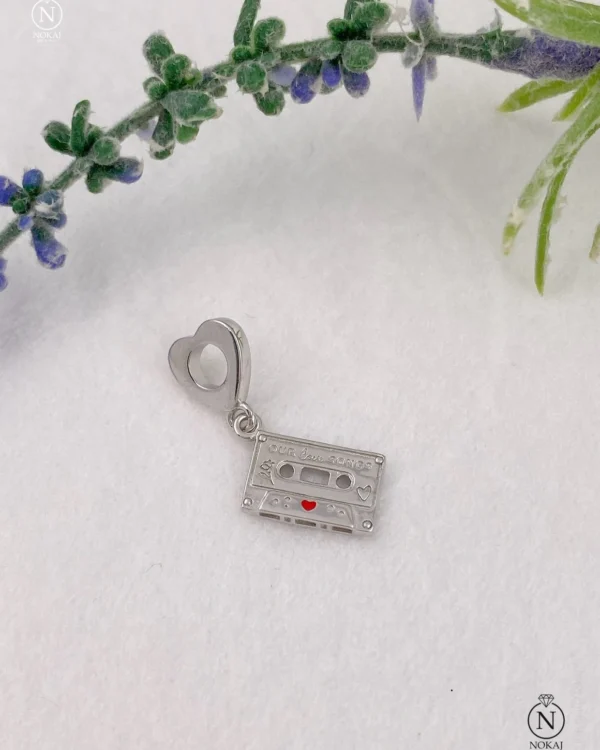 SREBRNI PRIVJESAK (S260320-133929)