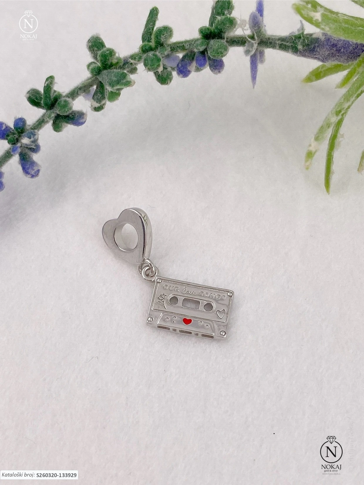 SREBRNI PRIVJESAK (S260320-133929)