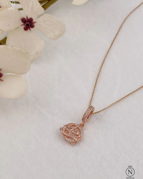 SREBRNA OGRLICA S CIRKONOM - SRCE (S260323-184921)