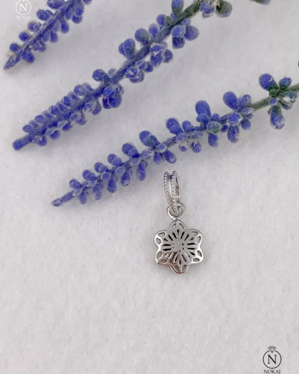 SREBRNI PRIVJESAK S CIRKONIMA (S260324-175224)