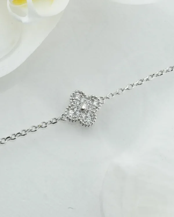 SREBRNA NARUKVICA S CIRKONIMA - DJETELINA (S260331-120458)